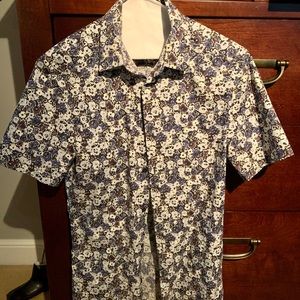 H & M men's small button down